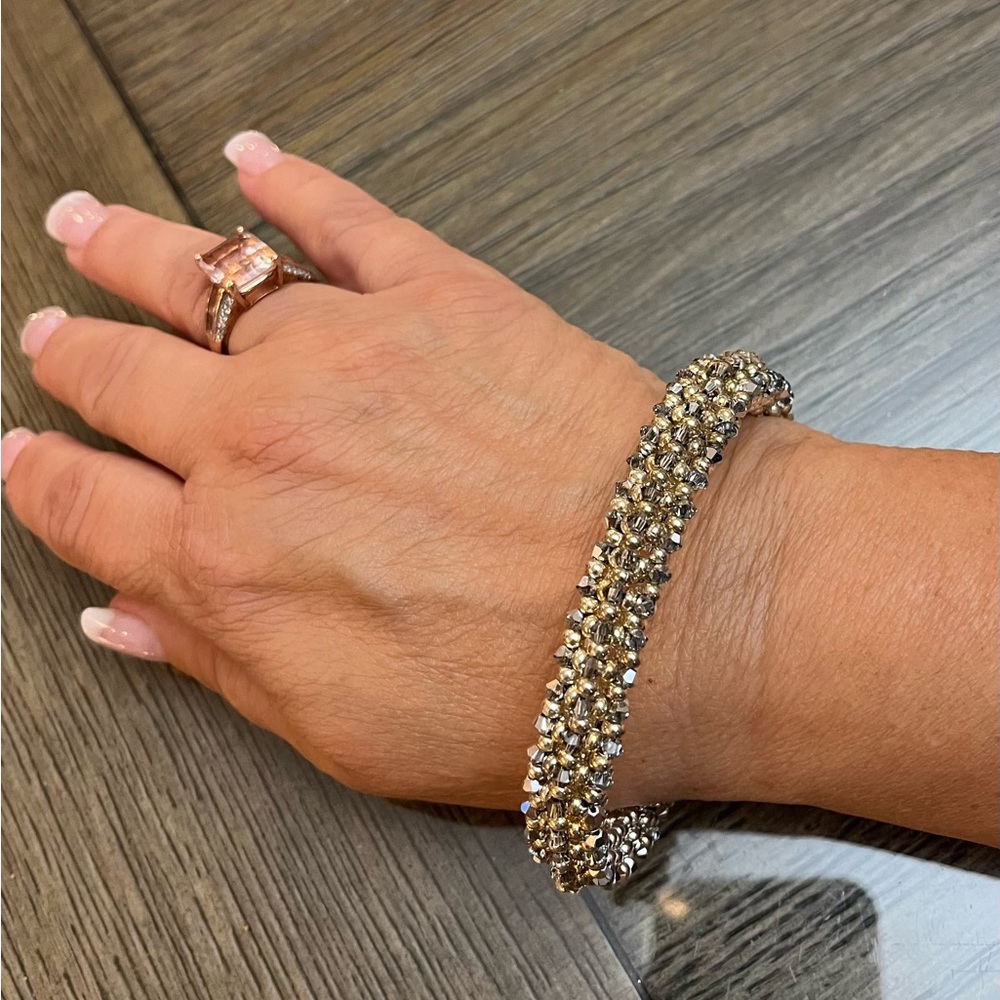 PRICE DR0P!!Beautiful handmade  brand new never worn crystal braclet slip on